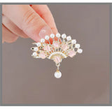 Vintage Pearl Hair Clip Elegant Fan Design